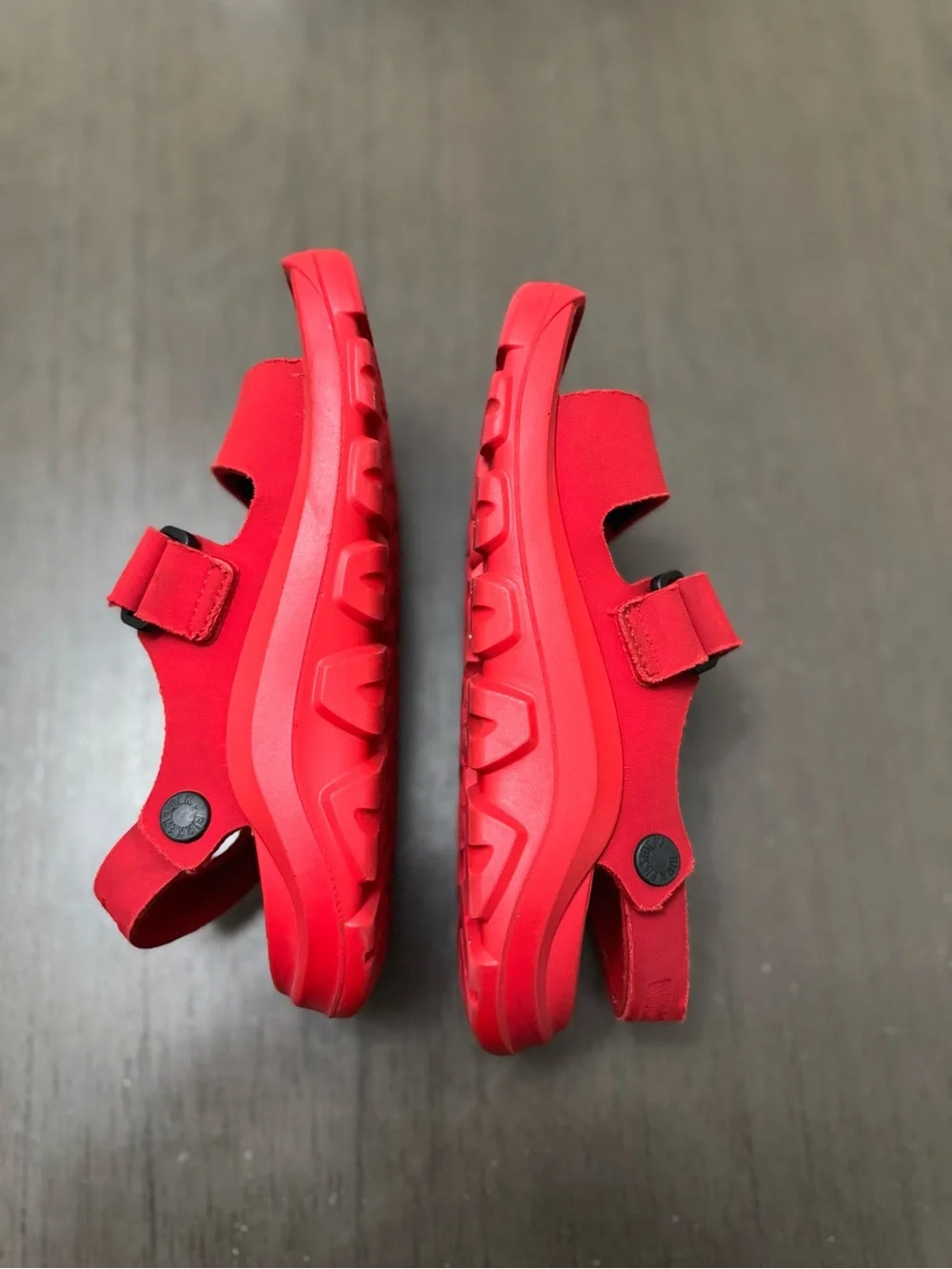 Birkenstock   Mogami HL  Kids Bright Red Double-Strap Sandals size EU30 us 12